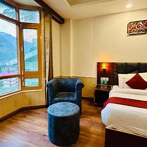 Hotel Ocean & Hotel Meadows Mountain View ! A Family Hotel ! Near To Mall Road